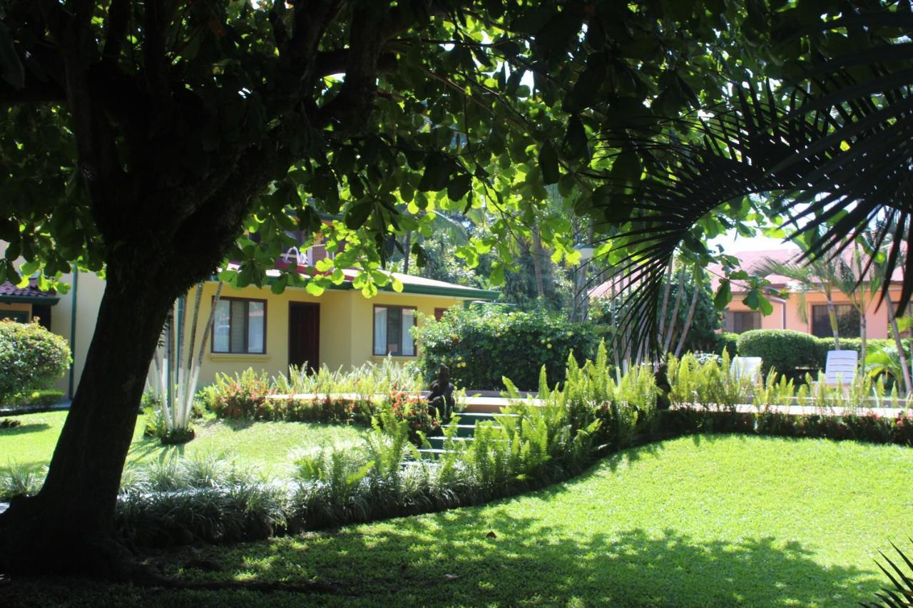 Hotel Bristol Aeropuerto Animas  Exterior photo